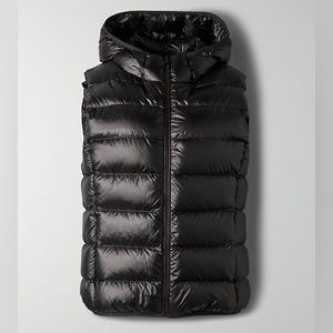 ARITZIA TNA The Little Puff Vest